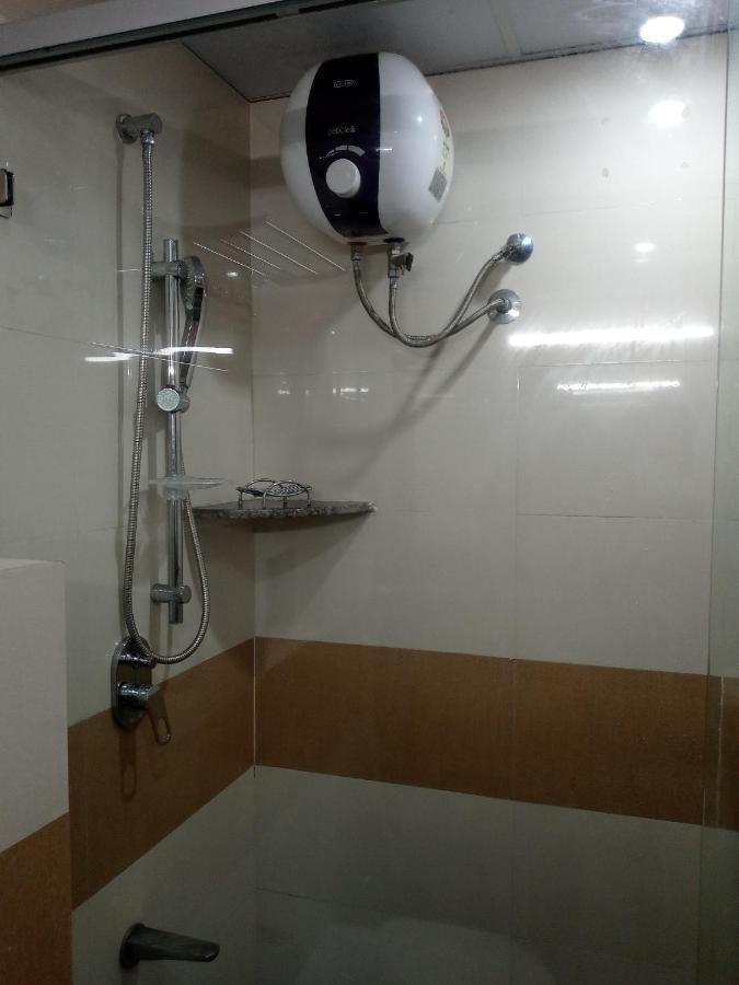 Hotel Chembiyan Pudukkottai Kültér fotó